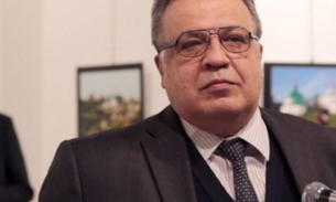 Fotógrafo que flagrou imagem de russo com atirador achou que era 'peça teatral'