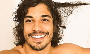 Solteiro há 1 mês, Douglas Sampaio é flagrado aos beijos com loira