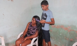 Mãe deixa cabelo crescer para vender e o motivo é comovente