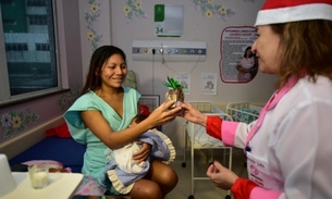 Governo distribui panetones para mães e crianças atendidas pela rede pública do Estado  