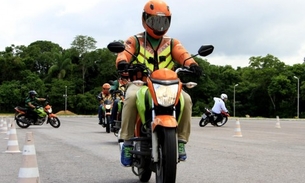 Mais de 800 mototaxistas são capacitados com foco na prevenção de acidentes