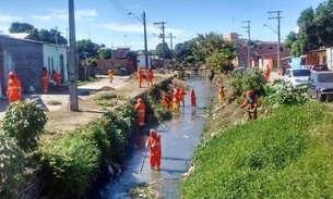 Prefeitura realiza dragagem em 11 igarapés de Manaus
