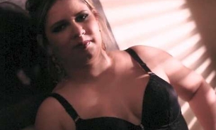 Marília Mendonça faz ensaio de lingerie e surpreende a todos 