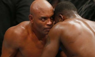 Irritado com críticas, Anderson Silva manda recado para 'falastrões e lutadores frustrados'