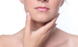 Com sabor de peixe, planta diminui inflamações da laringe e acalma tosse