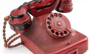    Telefone vermelho usado por Hitler na segunda guerra será leiloado 