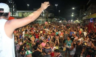 Banda 'Bhaixa da Hégua' agita foliões na zona Sul de Manaus