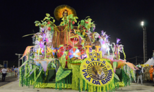 Carnaval 2017: Enredos das escolas de samba encanta público em desfile e campeã será anunciada nesta segunda