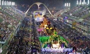 Carros alegóricos passarão por nova vistoria antes do desfile das campeãs do Rio