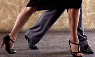 UEA oferece 500 vagas para aulas gratuitas de dança de salão