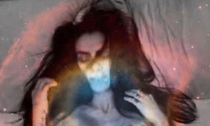 Cléo Pires faz novo topless nas redes sociais e fãs vão ao delírio