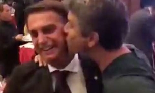 Márcio Garcia é detonado por internautas após aparecer beijando Bolsonaro em vídeo