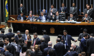 Saiba como os deputados amazonenses votaram no Projeto de Lei da Terceirização