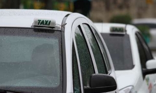 Prefeitura reúne taxistas e estuda ampliar número de licenciados em Manaus 