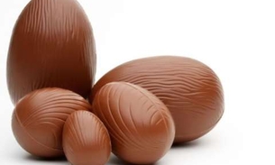 Centro de Convivência realiza oficina gratuita de ovos de chocolate em Manaus 