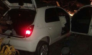 Perseguição policial termina com carro em barranco e suspeito presos debaixo da roda em Manaus 