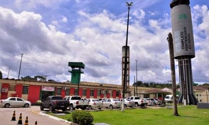 Celulares e armas brancas são encontrados durante revista no Compaj