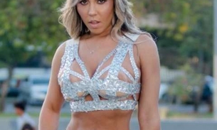 Mulher Melão mostra vídeo sacudindo bumbum durante show em boate 