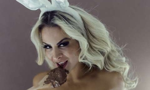 Assistente de palco de João Kleber lambuza corpo nu em ensaio com chocolate