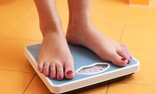 Conheça 13 comportamentos engordativos na hora de comer