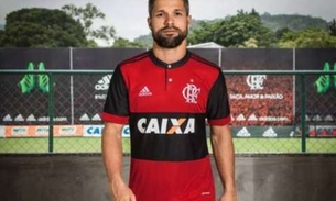 Com Diego como modelo, Flamengo lança novo uniforme nas redes sociais