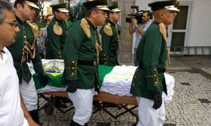 Corpo de Belchior é sepultado em Fortaleza