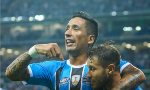 Grêmio goleia adversário venezuelano e garante liderança