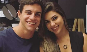 Ex-BBB Vivian Amorim curte passeio romântico com Manoel em Manaus