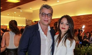 Fabio Assunção posta foto íntima com namorada e se declara 