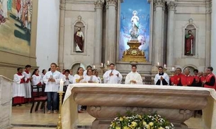 Missa e procissão marcam Dia de Corpus Christi em Manaus