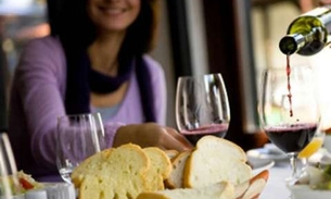 Beber líquido durante as refeições realmente engorda ?