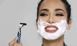 Raspar ou não raspar o rosto? Tendência de beleza divide opiniões