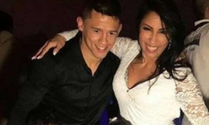 Ex-rainha de bateria se casa com ex-genro e não convida filha