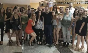 Chefe leva mais de 40 funcionários para férias coletivas em balneário 