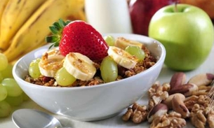 Fibras de frutos estimulam funcionamento do intestino reduzindo risco de doenças 