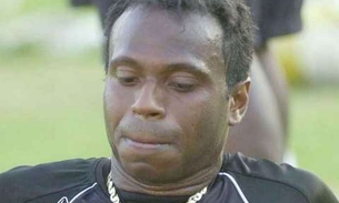 Após ser preso por não pagar pensão, Edilson Capetinha tem bens bloqueados por dívidas trabalhistas