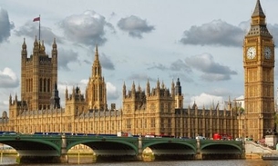 Big Ben toca últimas badaladas antes de silenciar por quatro anos 