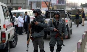 Atentado suicida deixa pelo menos 13 mortos e 19 feridos no Afeganistão