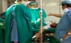 Médicos discutem durante cesariana e bebê morre asfixiado 