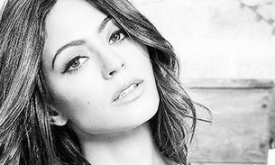 Carol Castro mostra amamentando filha e quebra tabu