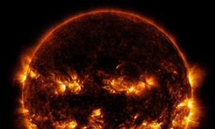 Sol está 'queimando' o campo magnético da Terra, alerta cientistas