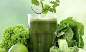 Sucos de folhas verde-escuras melhoram digestão, circulação e imunidade 