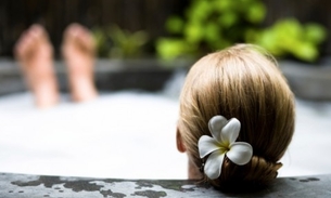 Banhos de assento é indicado para tratar cistites, herpes e ardência vaginal 