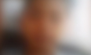 Adolescente é sequestrada por casal armado a caminho de escola e estuprada em matagal 