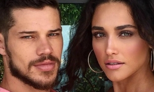  Débora Nascimento aparece completamente nua em foto íntima com José Loreto 