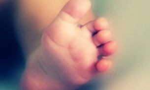 Mãe é presa após tentar vender a própria filha por crack 