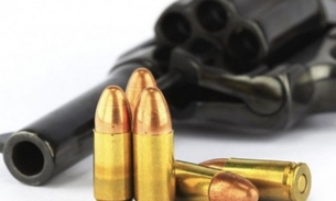 Crianças são baleadas dentro de creche por coleguinha 