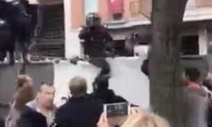 Confrontos durante referendo da Catalunha já deixam pelo menos 337 feridos; vídeos