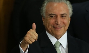 No clima do Dia das Crianças, Temer divulga foto da infância e internautas não perdoam