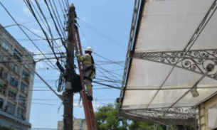 30 'gatos' de energia são flagrados no Centro de Manaus